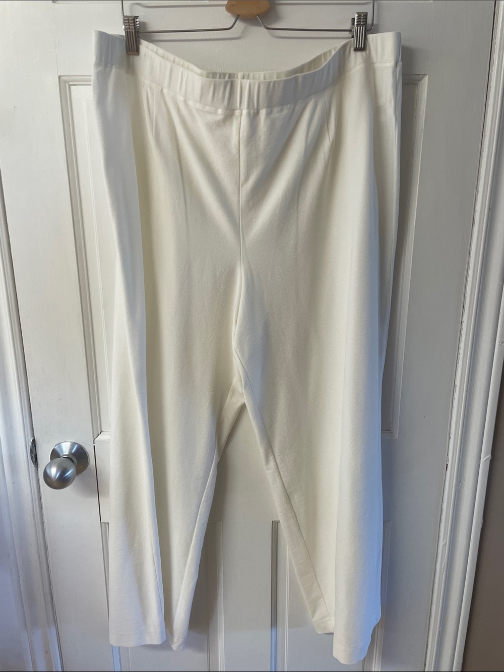Eileen Fisher Woman pull on cream straight leg stretch pants women’s size 2/3X